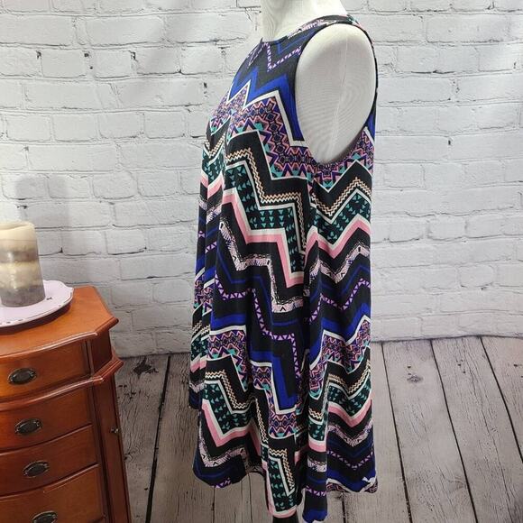 planet gold multi colored zigzag tank top - Picture 8 of 10